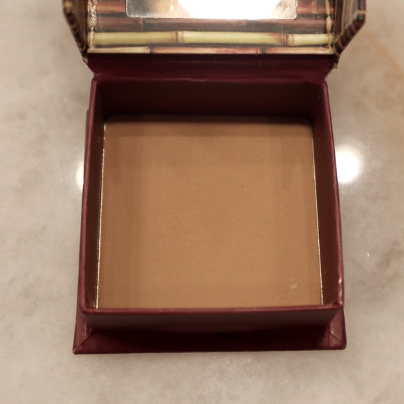 Benefit Cosmetics Hoola Bronzer - Picture 1 of 5